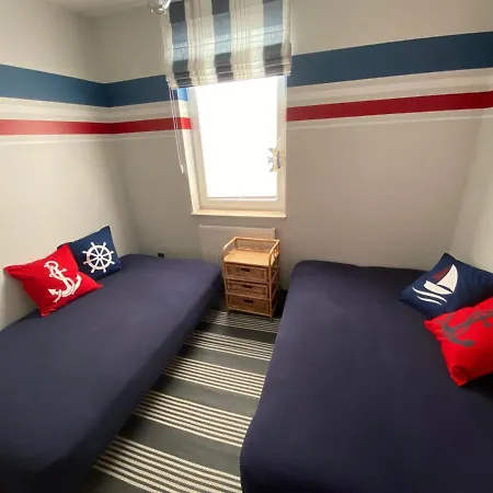 Szafirowy Z Basenem Kolo Leby