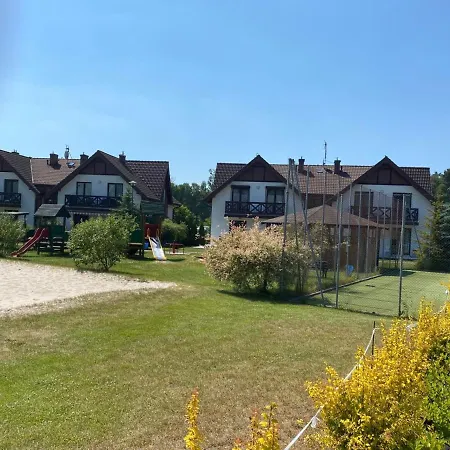 Szafirowy Z Basenem Kolo Leby Zarnowska