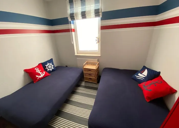 Szafirowy Z Basenem Kolo Leby