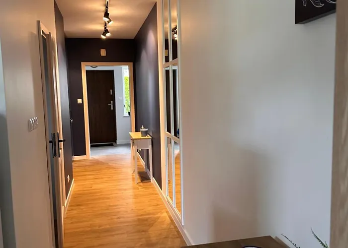 Szafirowy Z Basenem Kolo Leby * Zarnowska