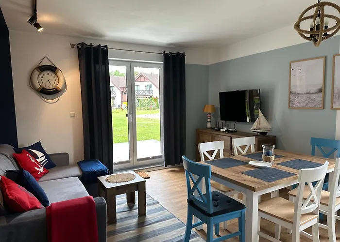 Szafirowy Z Basenem Kolo Leby 公寓